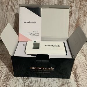 Melodysusie NEW IN BOX rechargeable nail drill with 300 piece sanding bands